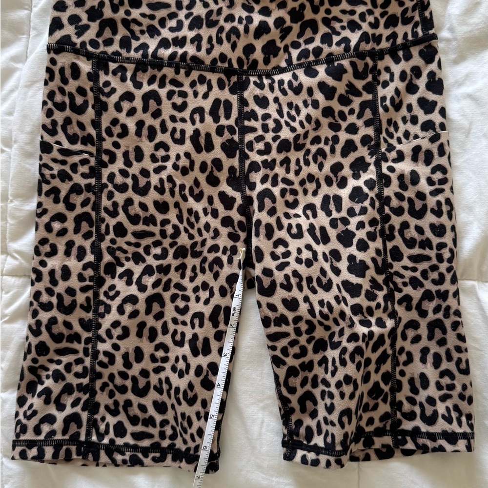Promover Amazon Brand Black and Tan Bike Shorts with Leopard Print